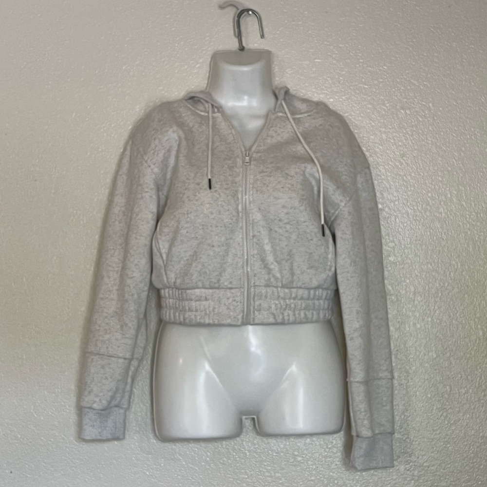 Sweater crop